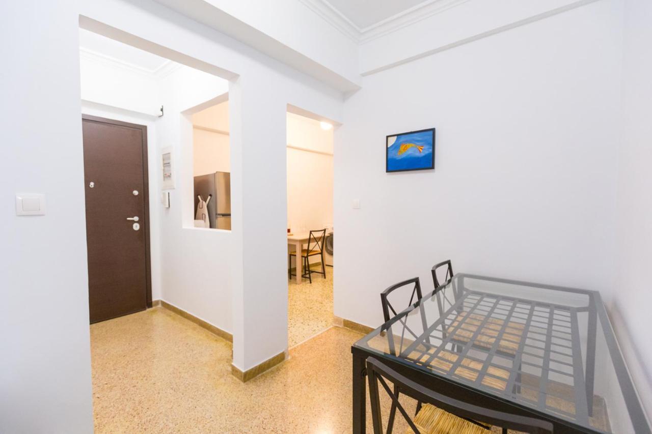 At Metaxourgio 1 Bed 2 Pers *